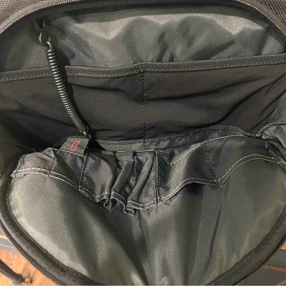 CODi Mobile Lite Wheeled Case -‎ 15.4”